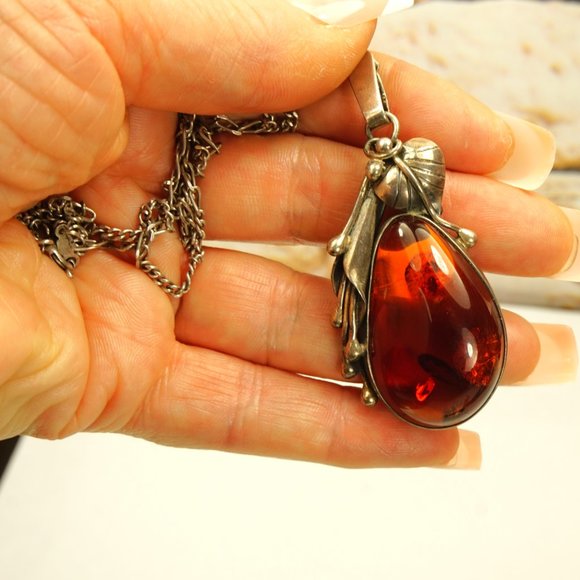 CALLA LILLY BIG AMBER and 925 SILVER PENDANT WITH 19 in STERLING CHAIN - Picture 5 of 10
